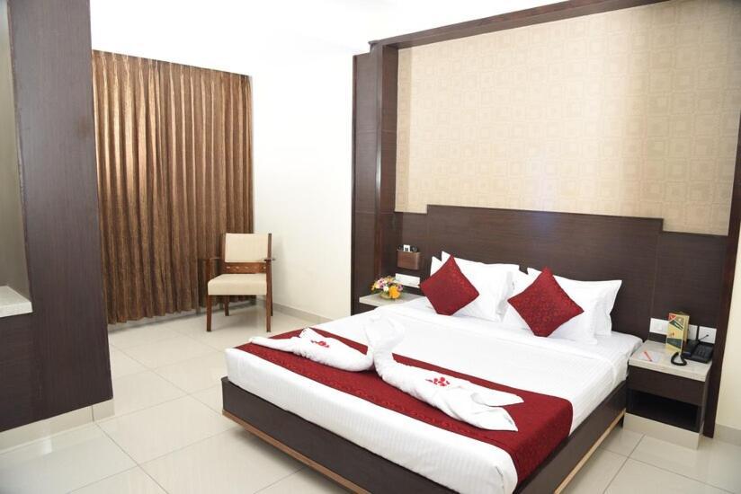 Rathna Residency Hotel Ероде Екстериор снимка