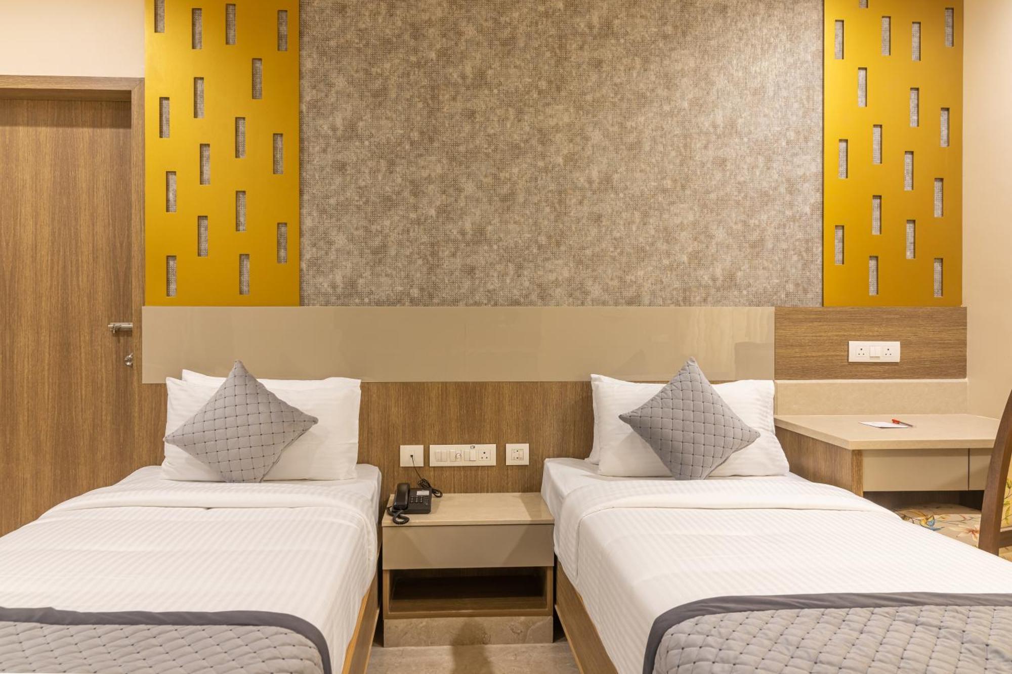 Rathna Residency Hotel Ероде Екстериор снимка