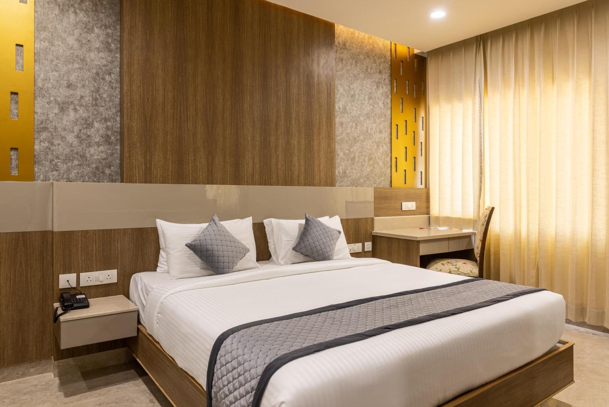 Rathna Residency Hotel Ероде Екстериор снимка